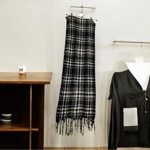 beautiful black and white plaid unisex scarf